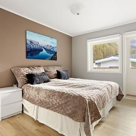 Fint Hus I Flam Villa Аурлан Екстериор снимка