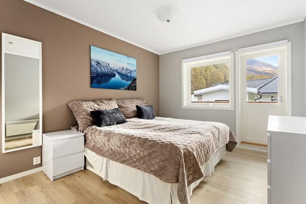 Fint Hus I Flam Villa Аурлан Екстериор снимка