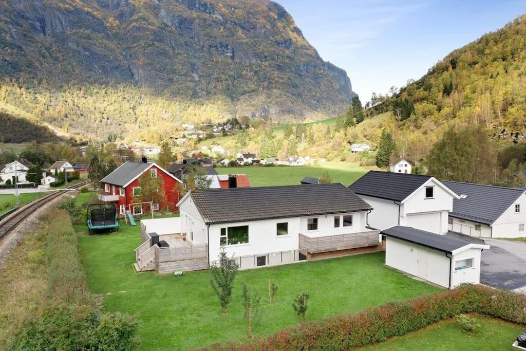 Fint Hus I Flam Villa Аурлан Екстериор снимка
