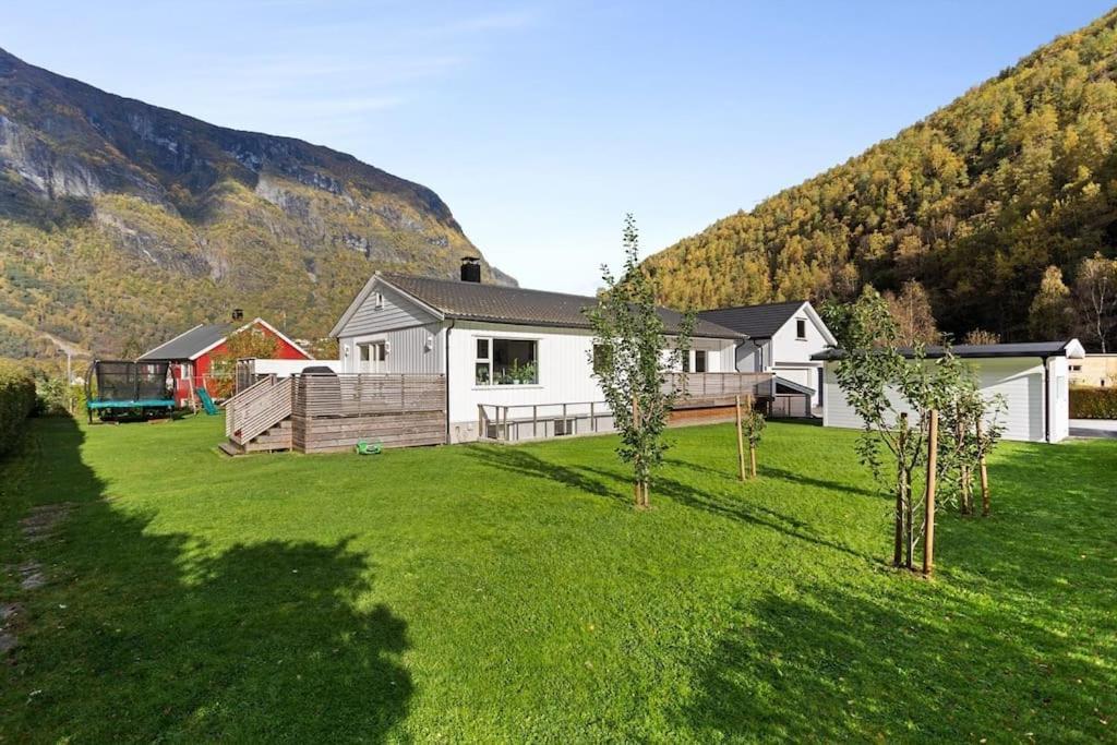 Fint Hus I Flam Villa Аурлан Екстериор снимка